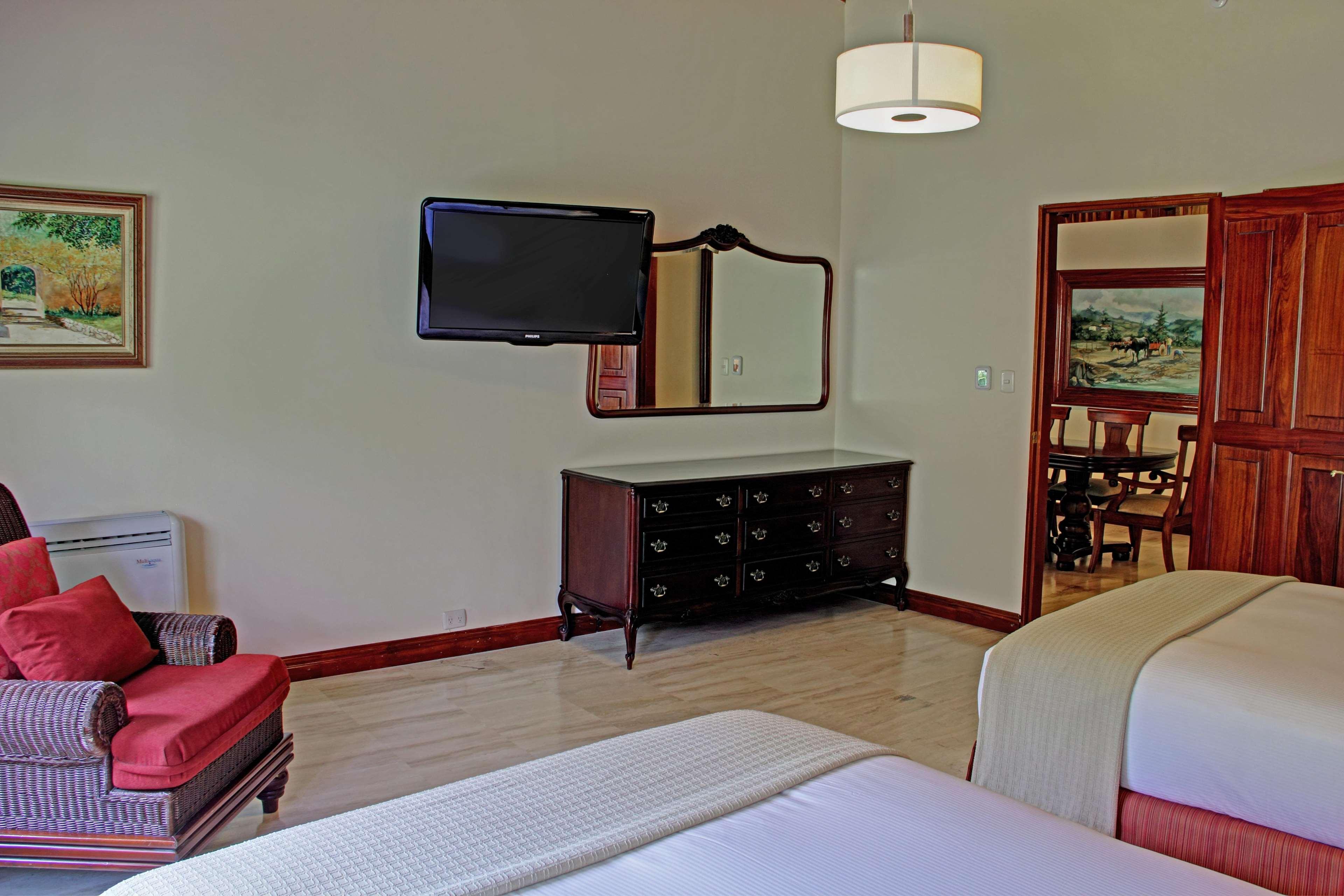 Hilton Cariari Doubletree San Jose - Costa Rica Hotel Luaran gambar A room at the hotel