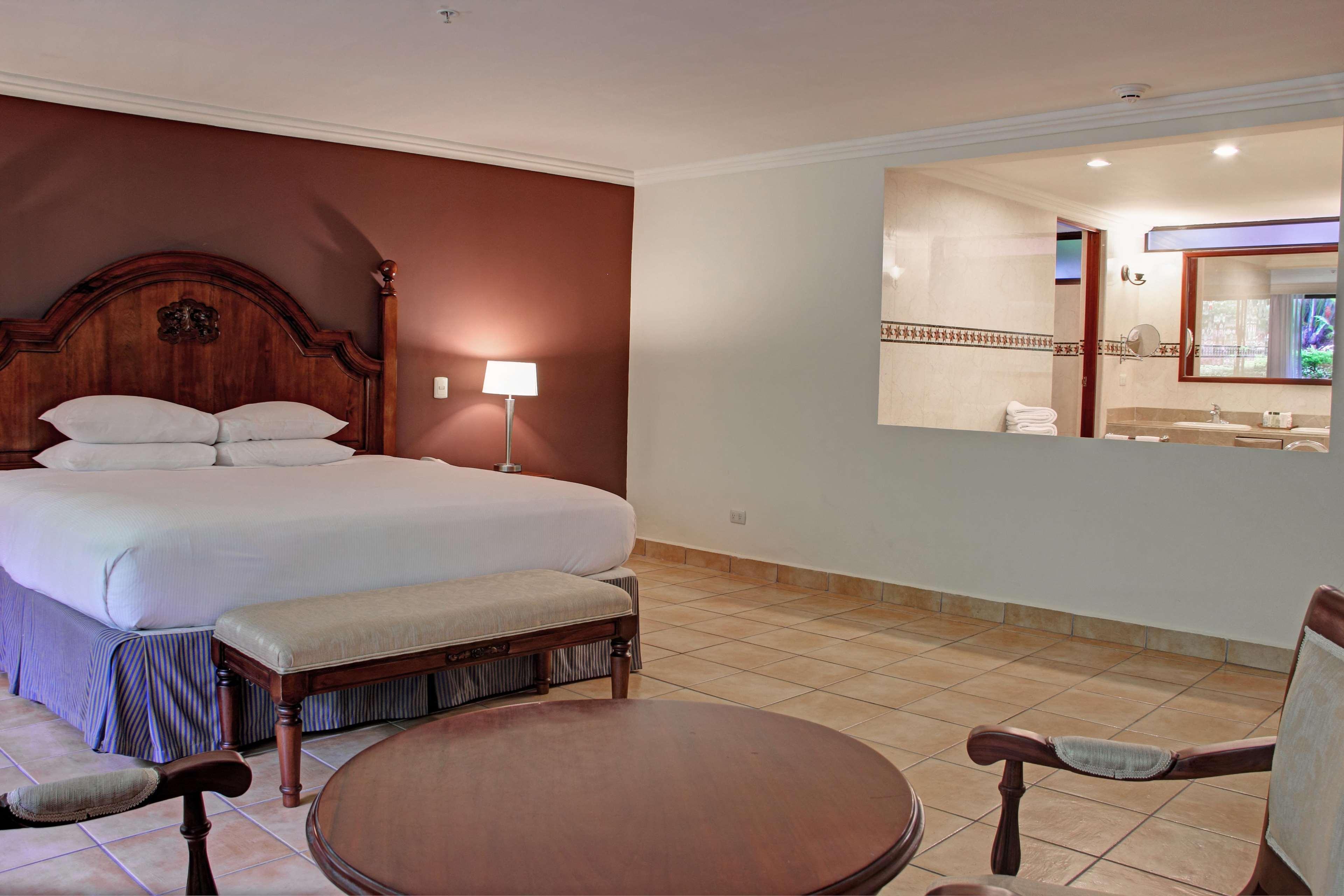 Hilton Cariari Doubletree San Jose - Costa Rica Hotel Luaran gambar A room at the hotel