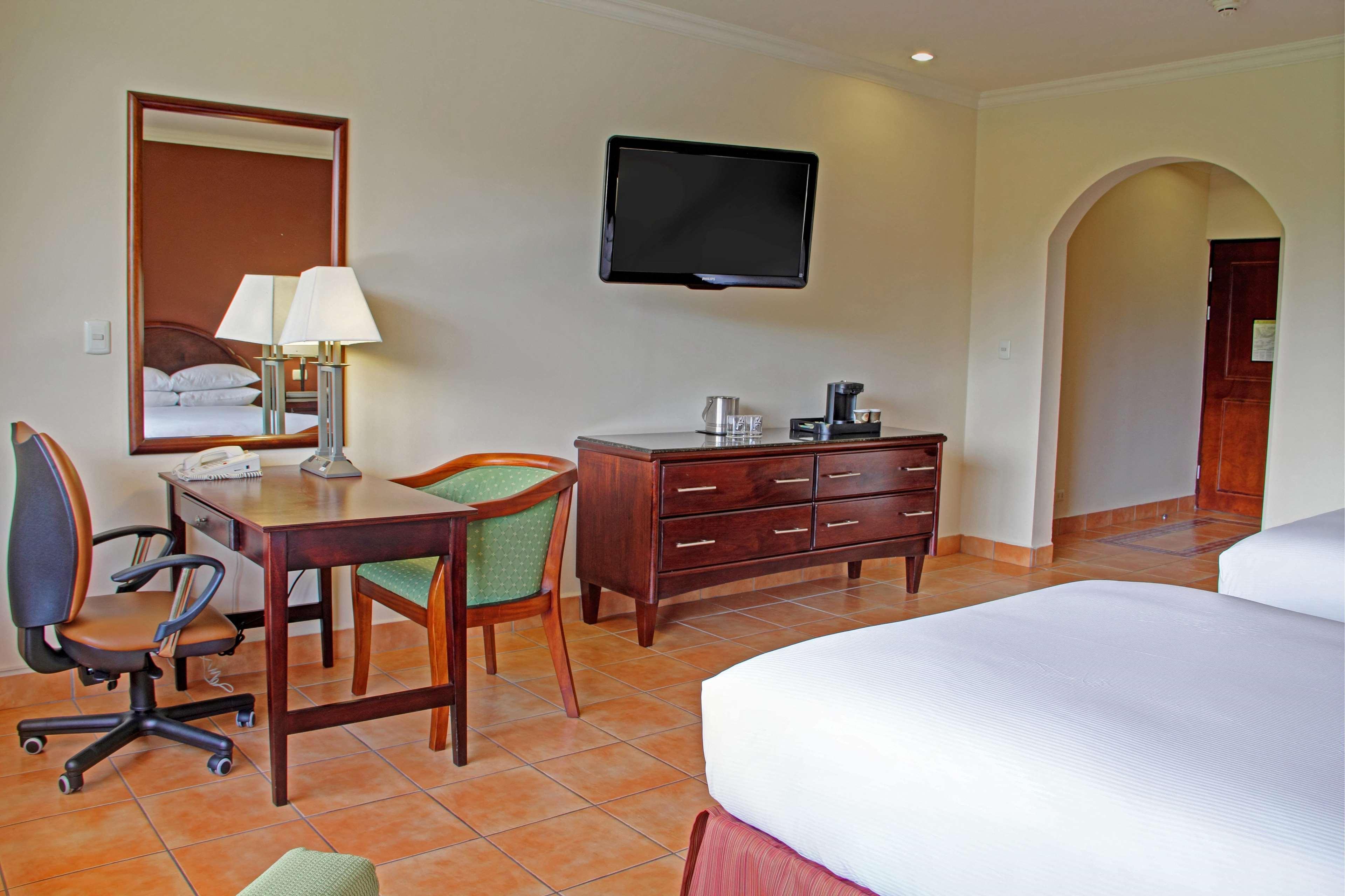 Hilton Cariari Doubletree San Jose - Costa Rica Hotel Luaran gambar A room at the hotel